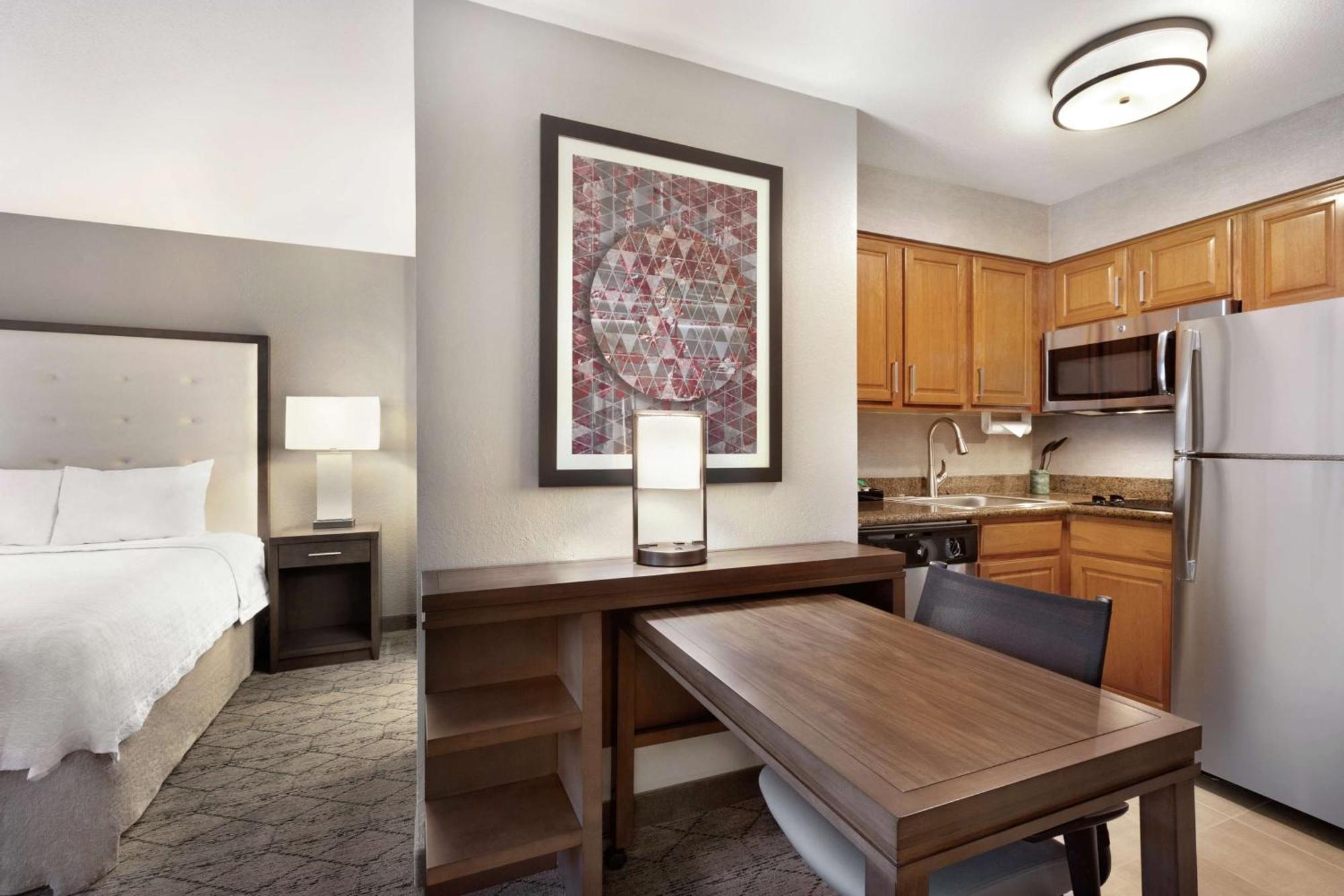 Homewood Suites By Hilton Portland Airport Экстерьер фото